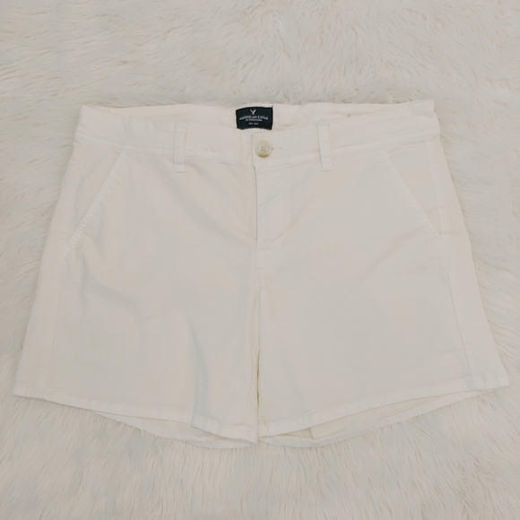 American Eagle Outfitters Pants - American Eagle White Midi Stretch Shorts Size 12